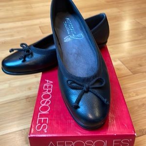 Never worn! Aerosoles Stitxh N Turn Ballet Leather Flats
